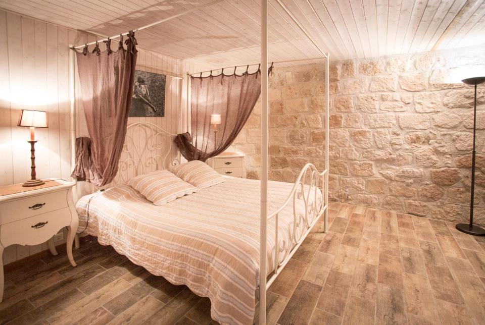 Chateau De Pleneselve Bon-Encontre Eksteriør billede